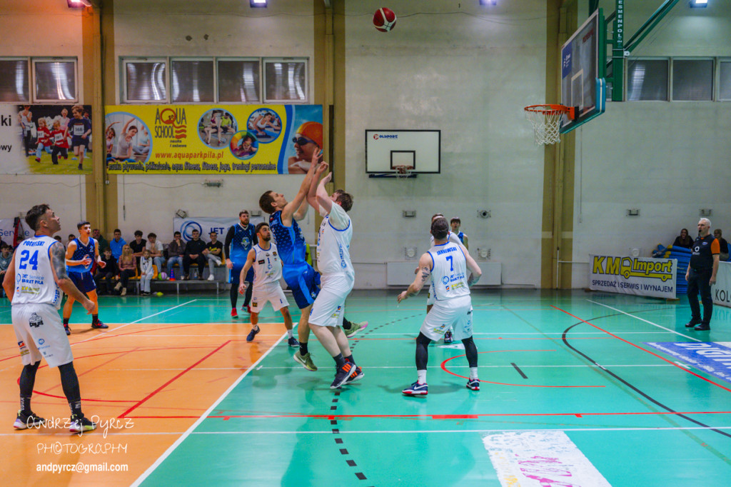 JET Service Basket Piła vs Basket Team Suchy Las