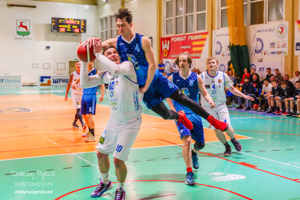 JET Service Basket Piła vs Basket Team Suchy Las