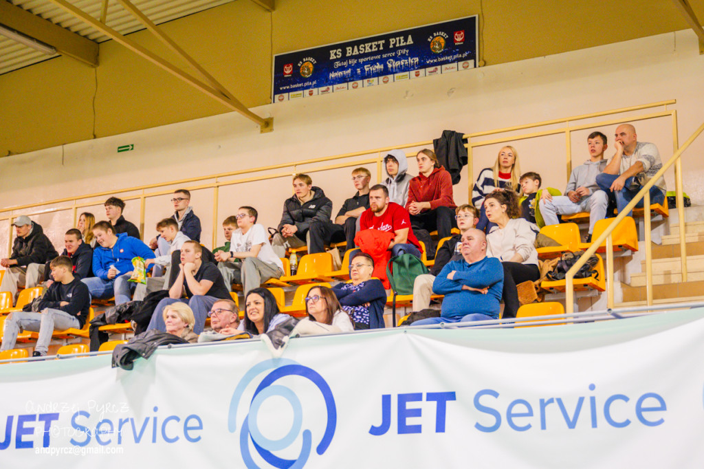 JET Service Basket Piła vs Basket Team Suchy Las