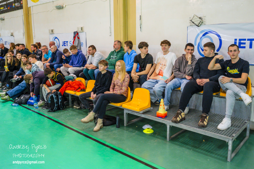 JET Service Basket Piła vs Basket Team Suchy Las