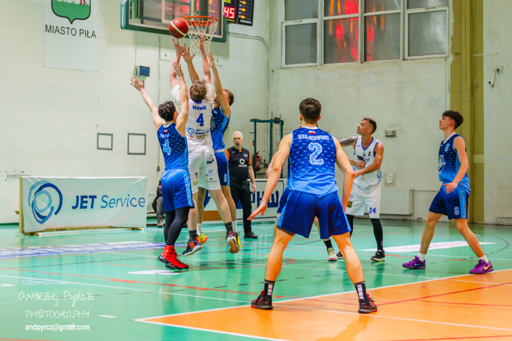 JET Service Basket Piła vs Basket Team Suchy Las