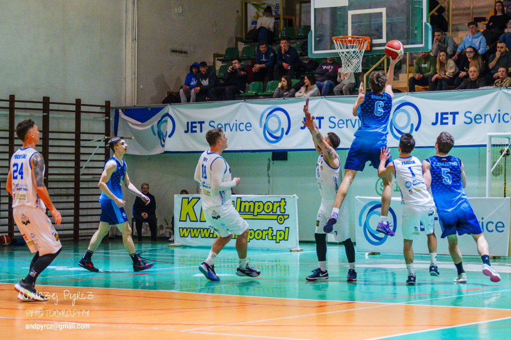 JET Service Basket Piła vs Basket Team Suchy Las