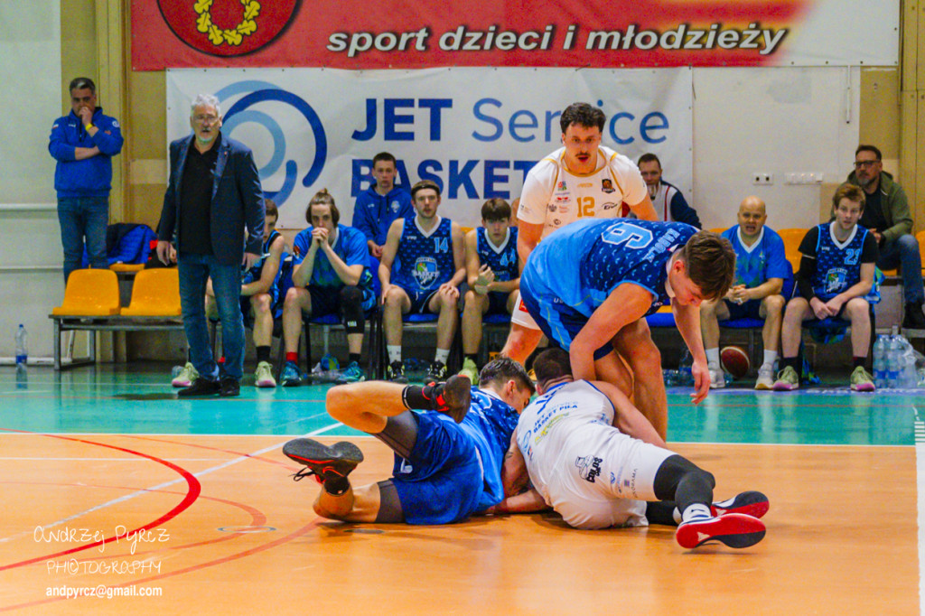 JET Service Basket Piła vs Basket Team Suchy Las