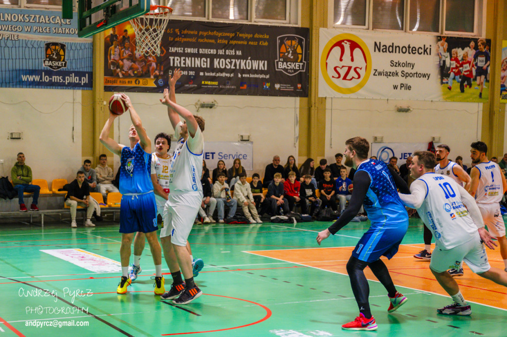 JET Service Basket Piła vs Basket Team Suchy Las