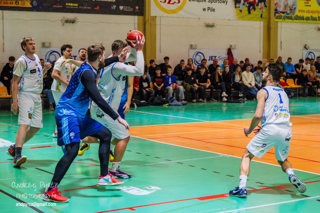 JET Service Basket Piła vs Basket Team Suchy Las