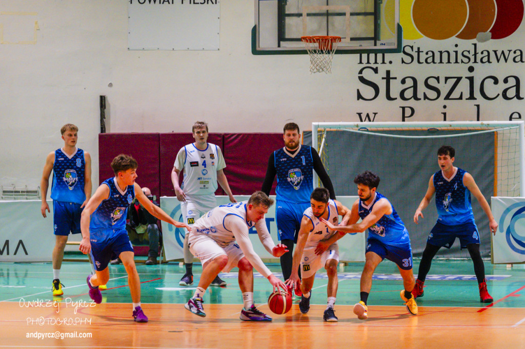 JET Service Basket Piła vs Basket Team Suchy Las