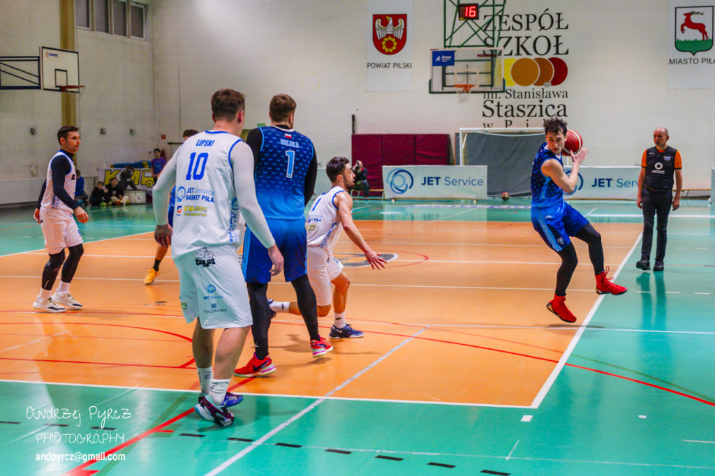 JET Service Basket Piła vs Basket Team Suchy Las