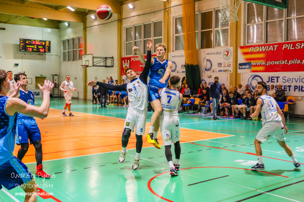 JET Service Basket Piła vs Basket Team Suchy Las