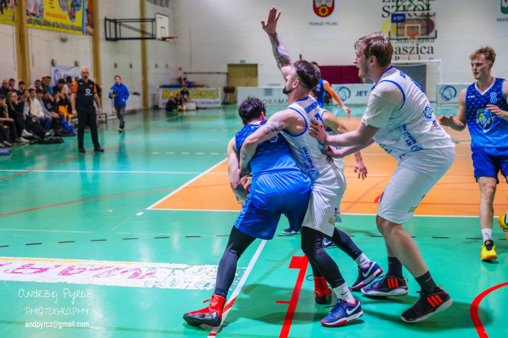 JET Service Basket Piła vs Basket Team Suchy Las