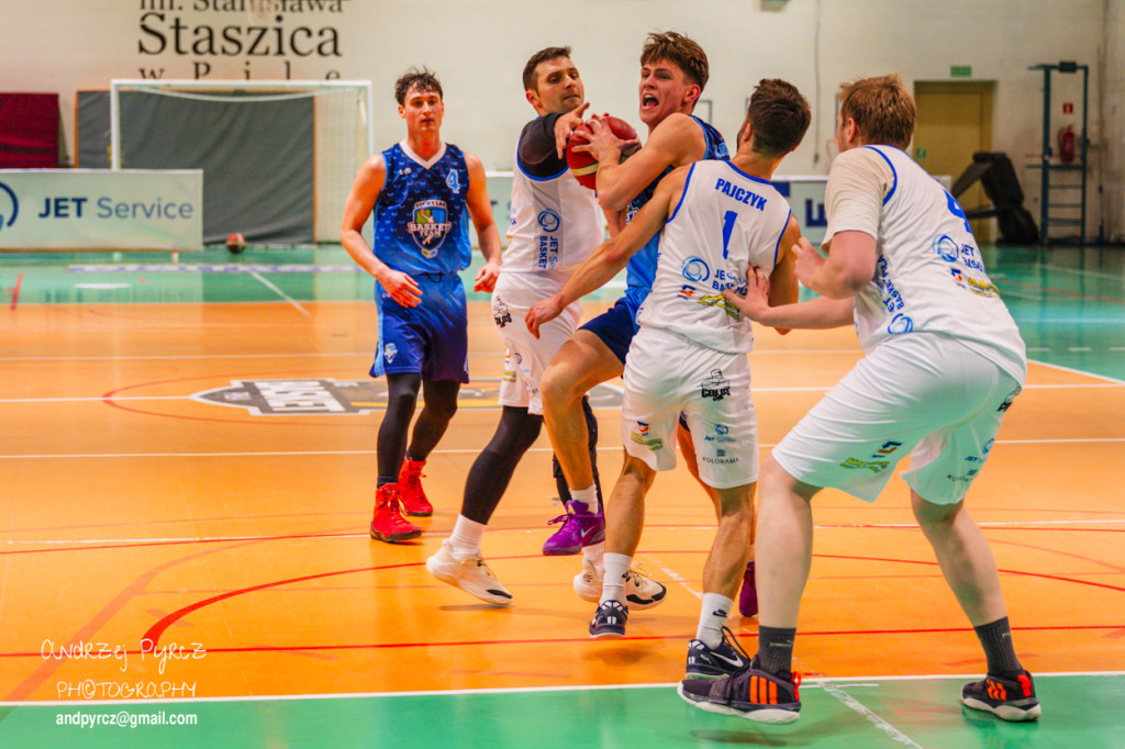 JET Service Basket Piła vs Basket Team Suchy Las