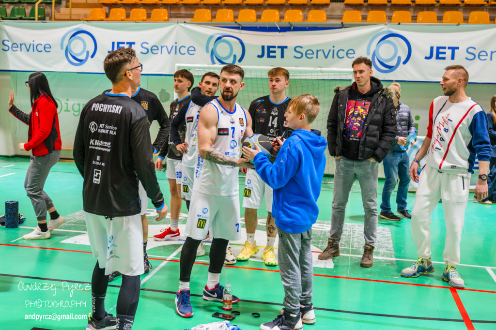 JET Service Basket Piła vs Basket Team Suchy Las