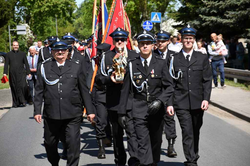 Św. Florian i wóz strażacki dla OSP Nieżychowo