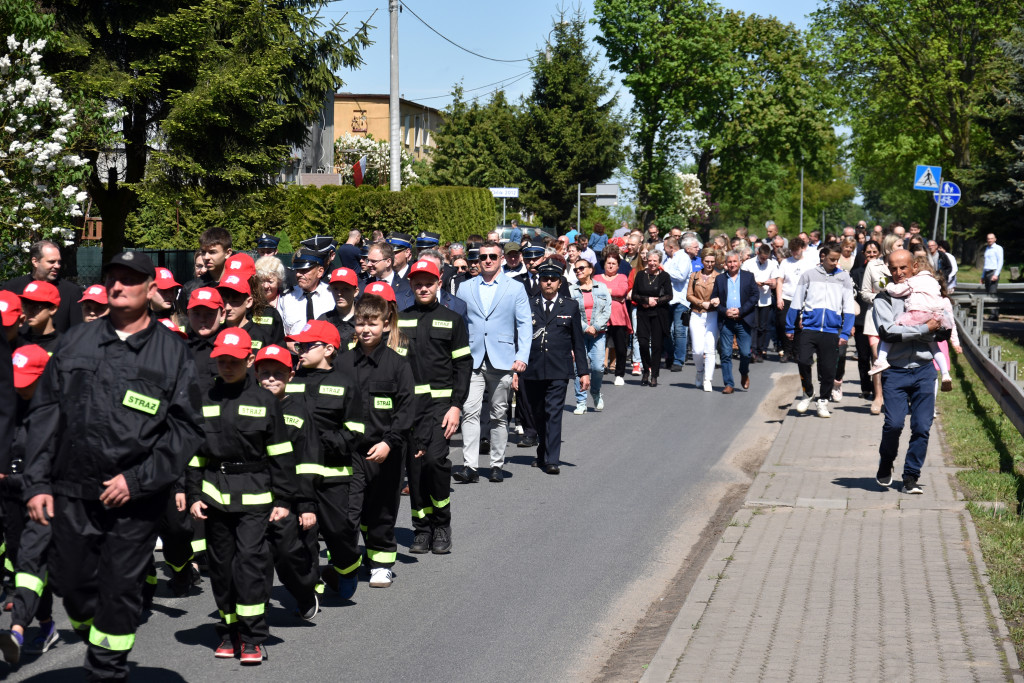 Św. Florian i wóz strażacki dla OSP Nieżychowo