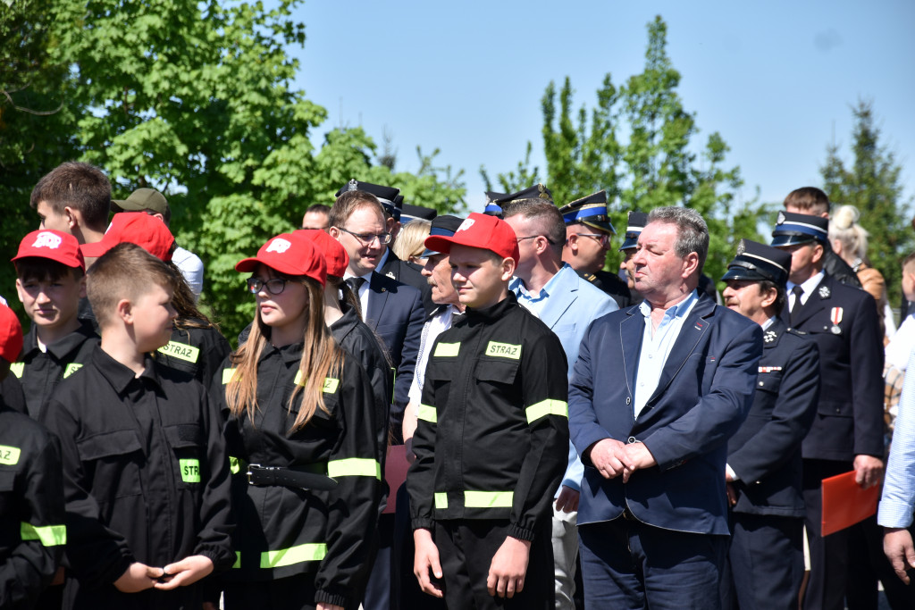 Św. Florian i wóz strażacki dla OSP Nieżychowo