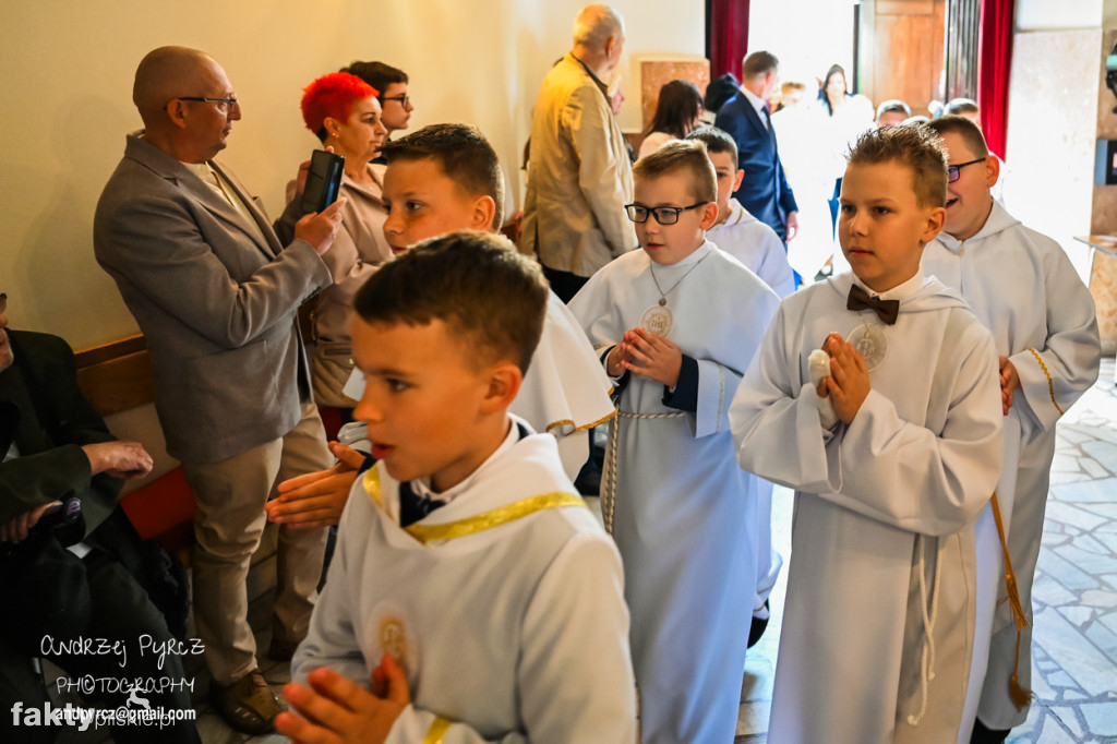 Pierwsza Komunia na Górnym