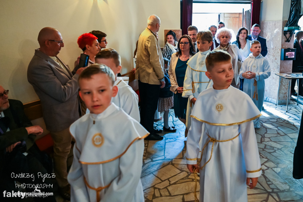 Pierwsza Komunia na Górnym