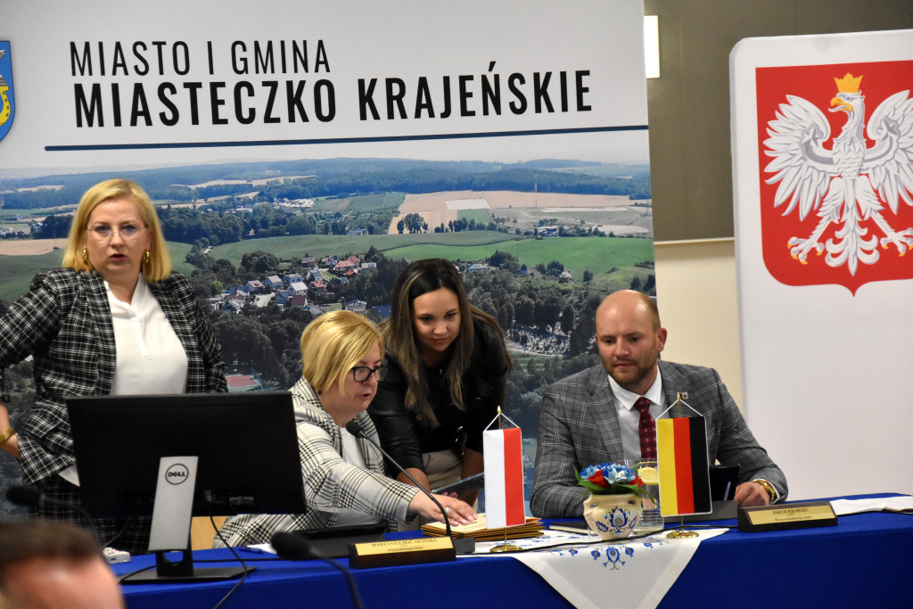 Podpisanie partnerstwa gminy Miasteczko Krajeńskiego i Körle