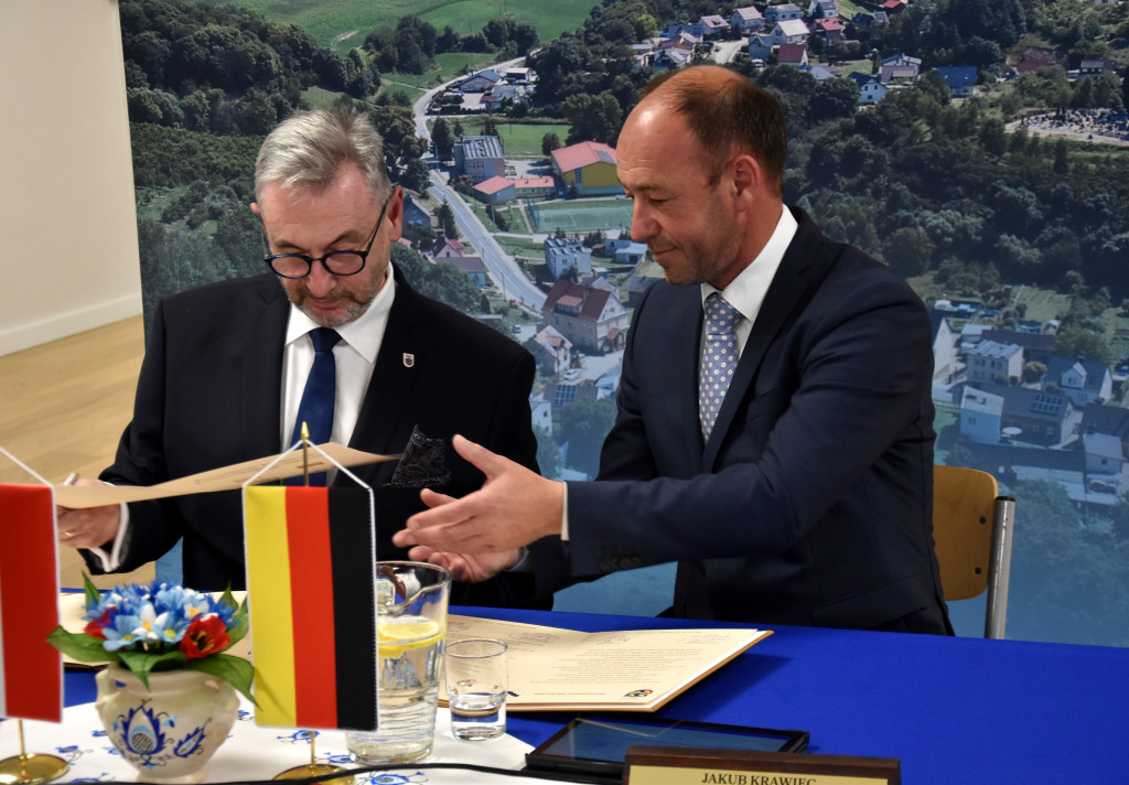 Podpisanie partnerstwa gminy Miasteczko Krajeńskiego i Körle