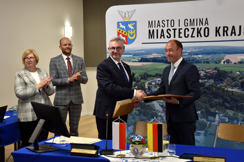 Podpisanie partnerstwa gminy Miasteczko Krajeńskiego i Körle