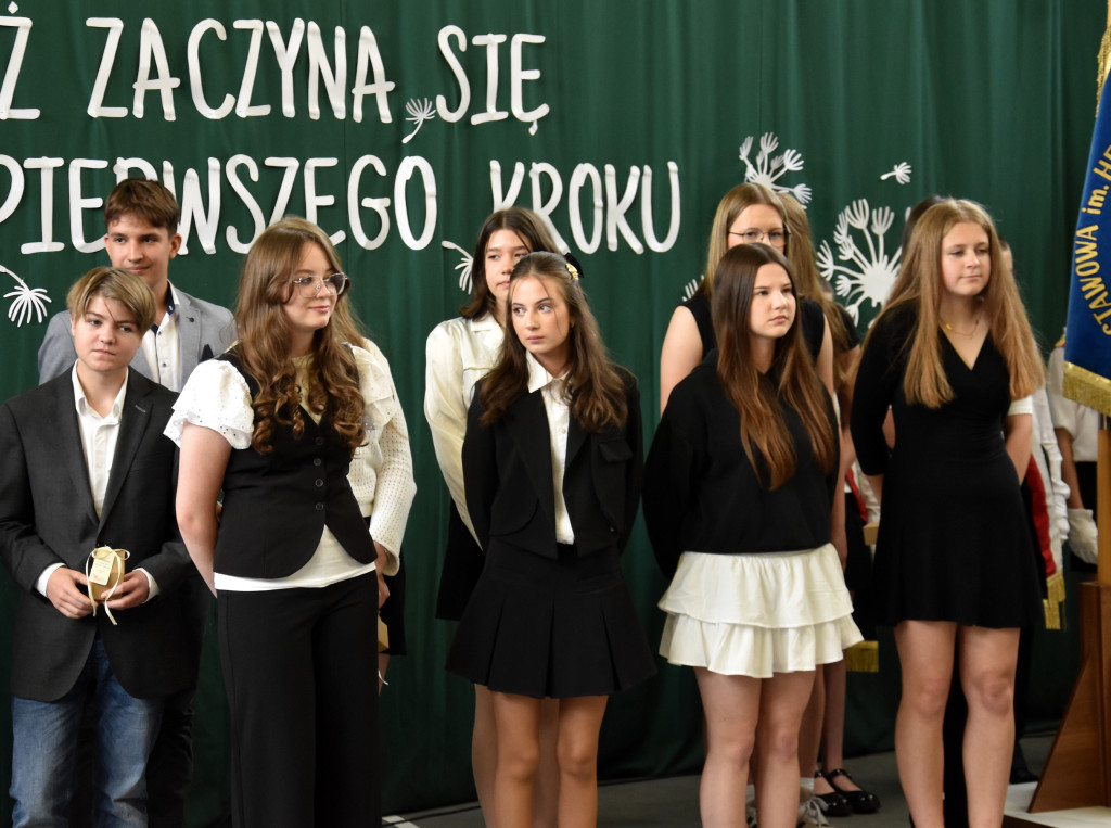 SP w Strzelcach: Koniec nauki ósmoklasistów