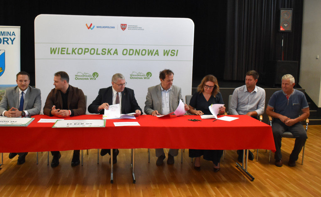 Pięknieje Wielkopolska Wieś 2025 - podpisanie umów