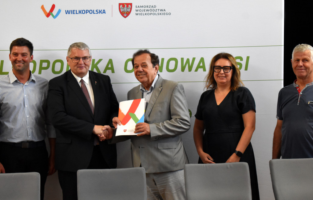 Pięknieje Wielkopolska Wieś 2025 - podpisanie umów