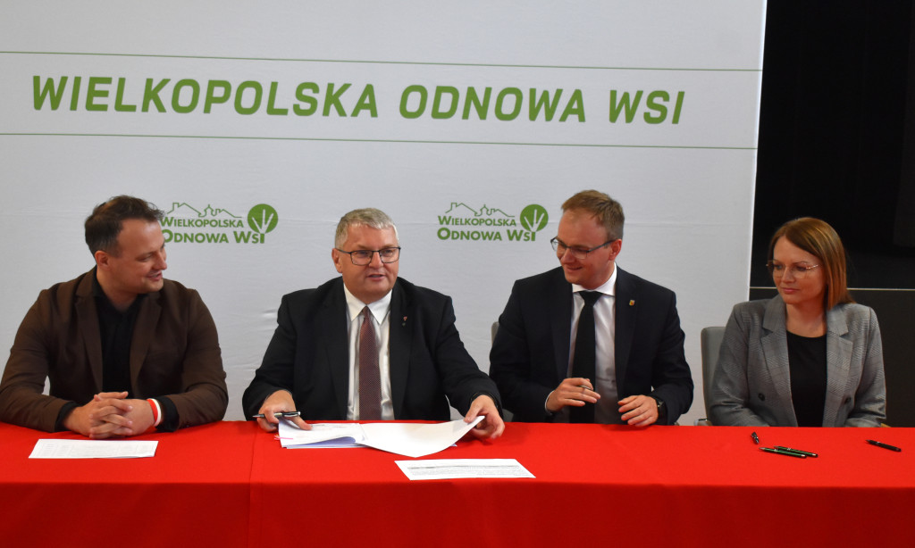 Pięknieje Wielkopolska Wieś 2025 - podpisanie umów