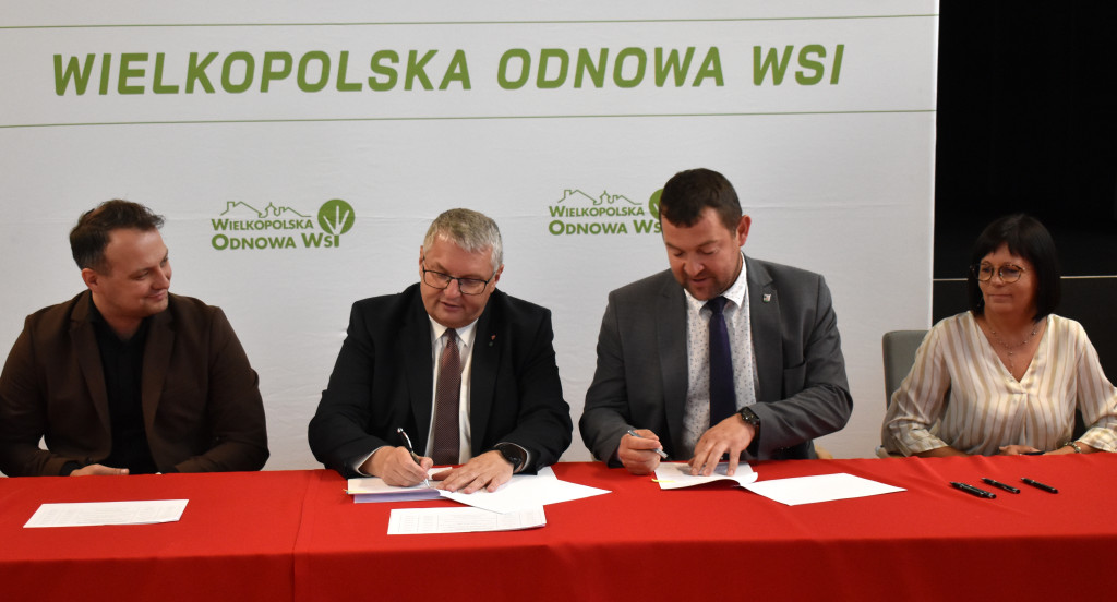 Pięknieje Wielkopolska Wieś 2025 - podpisanie umów