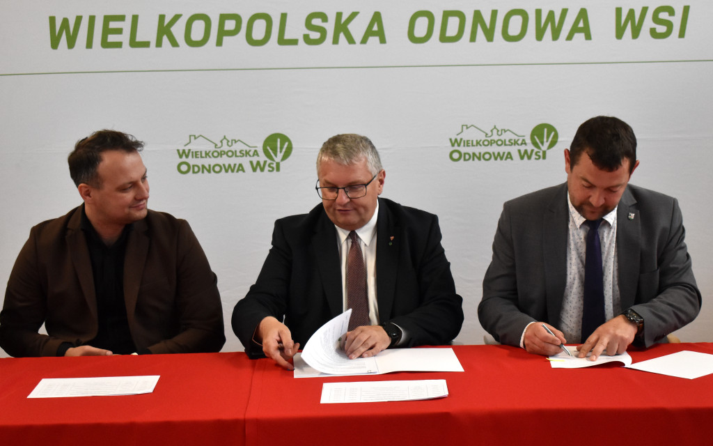 Pięknieje Wielkopolska Wieś 2025 - podpisanie umów