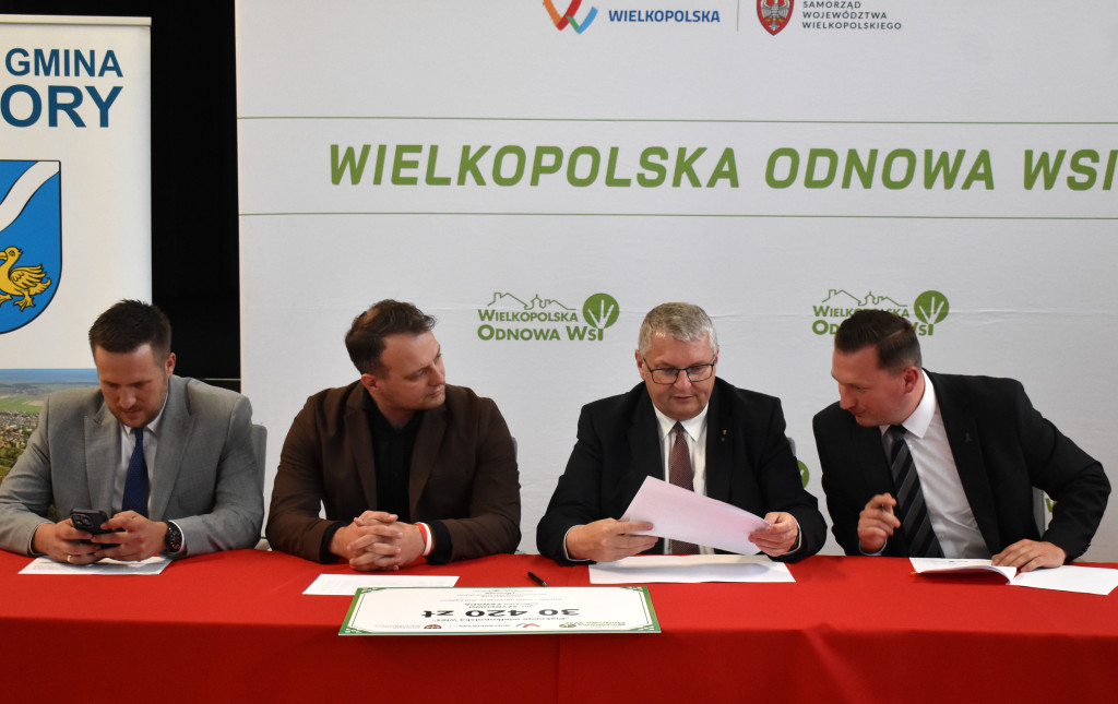 Pięknieje Wielkopolska Wieś 2025 - podpisanie umów