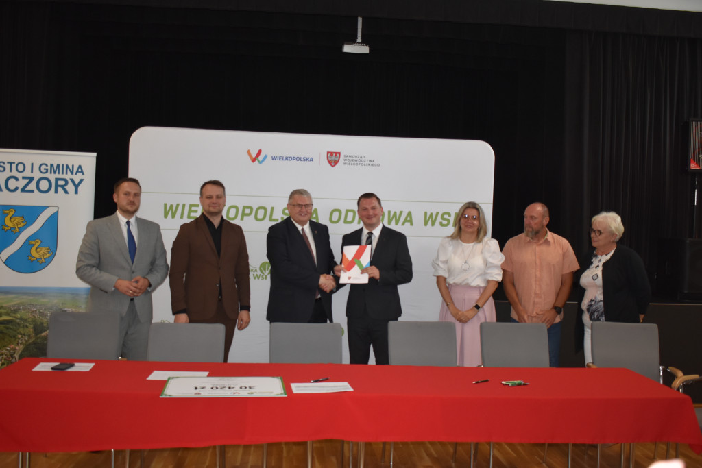 Pięknieje Wielkopolska Wieś 2025 - podpisanie umów