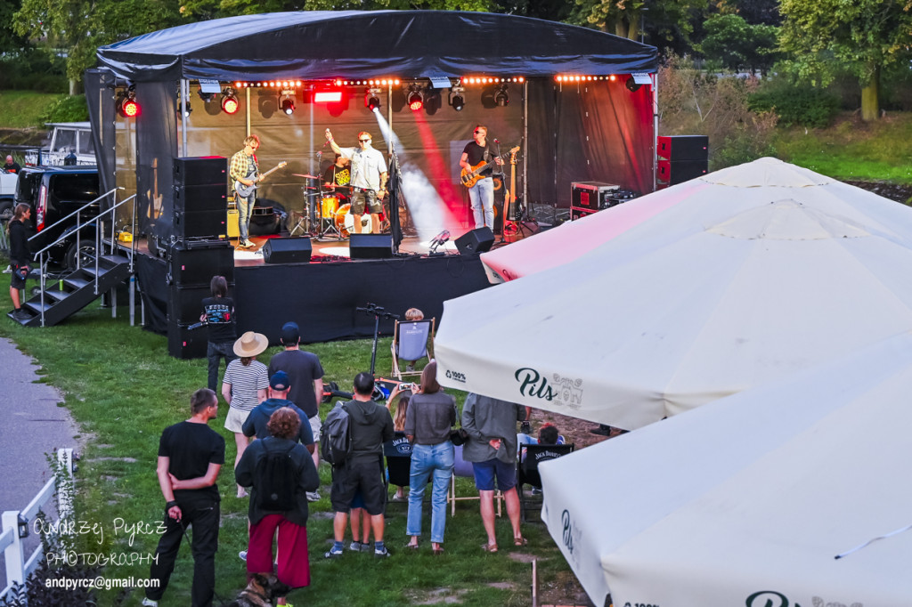 Superuknown Grunge Tribute u Wyspiarza