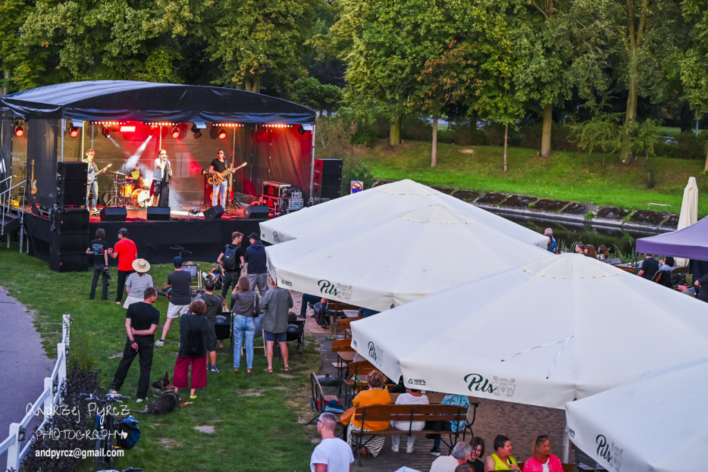 Superuknown Grunge Tribute u Wyspiarza