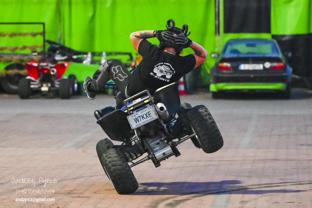 Monster Truck Show w Pile
