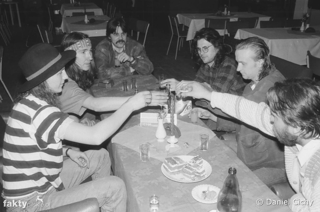 Koncert grupy Ptaaki w kawiarni Natalia w Pile - 1994