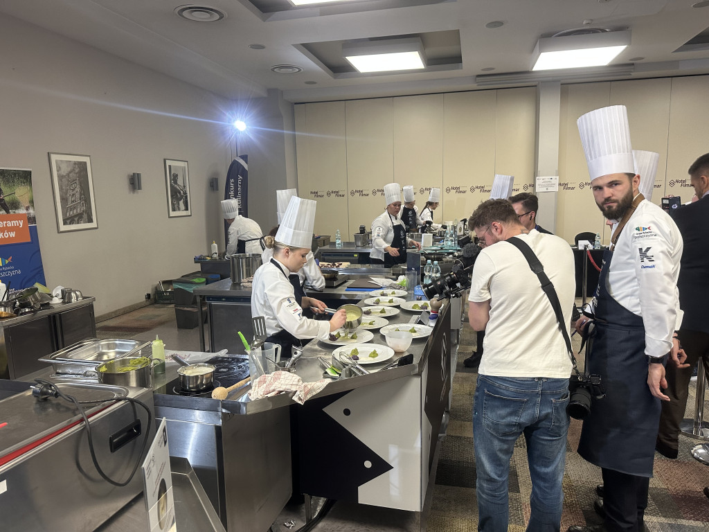 Julia Latańska i Katarzyna Heymann: konkursie Akwakultura na talerzu