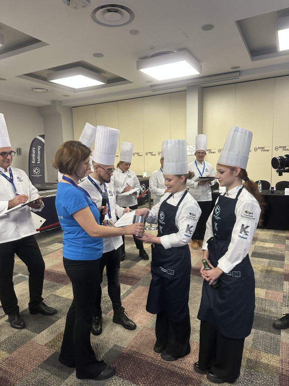 Julia Latańska i Katarzyna Heymann: konkursie Akwakultura na talerzu