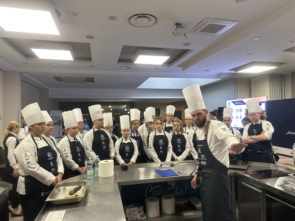 Julia Latańska i Katarzyna Heymann: konkursie Akwakultura na talerzu