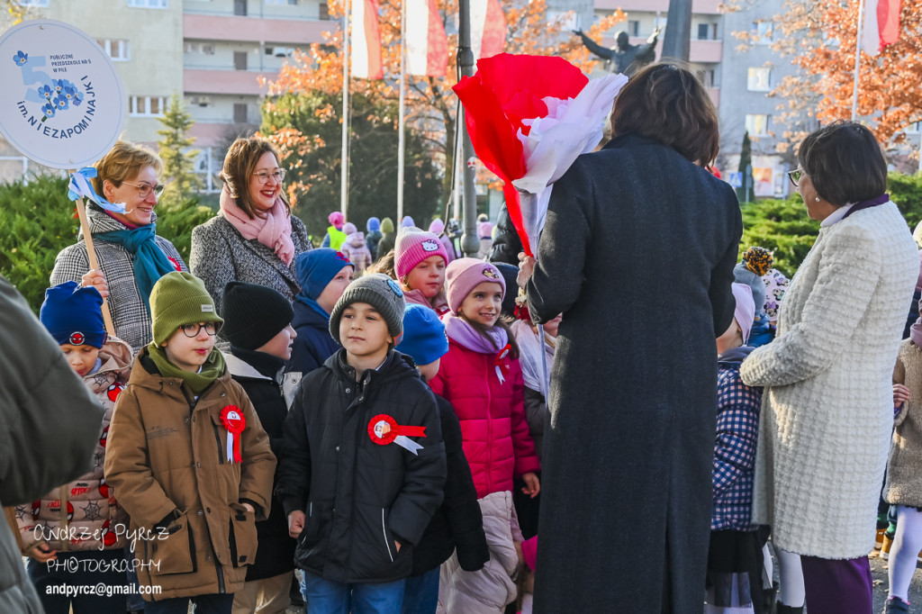 Szkoła do hymnu 2025
