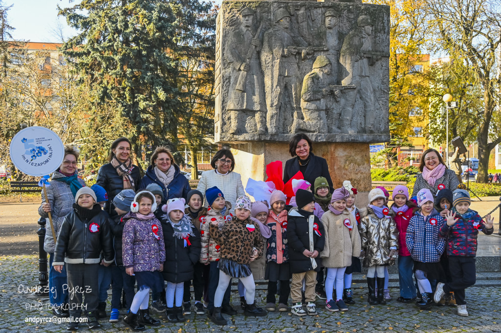 Szkoła do hymnu 2025