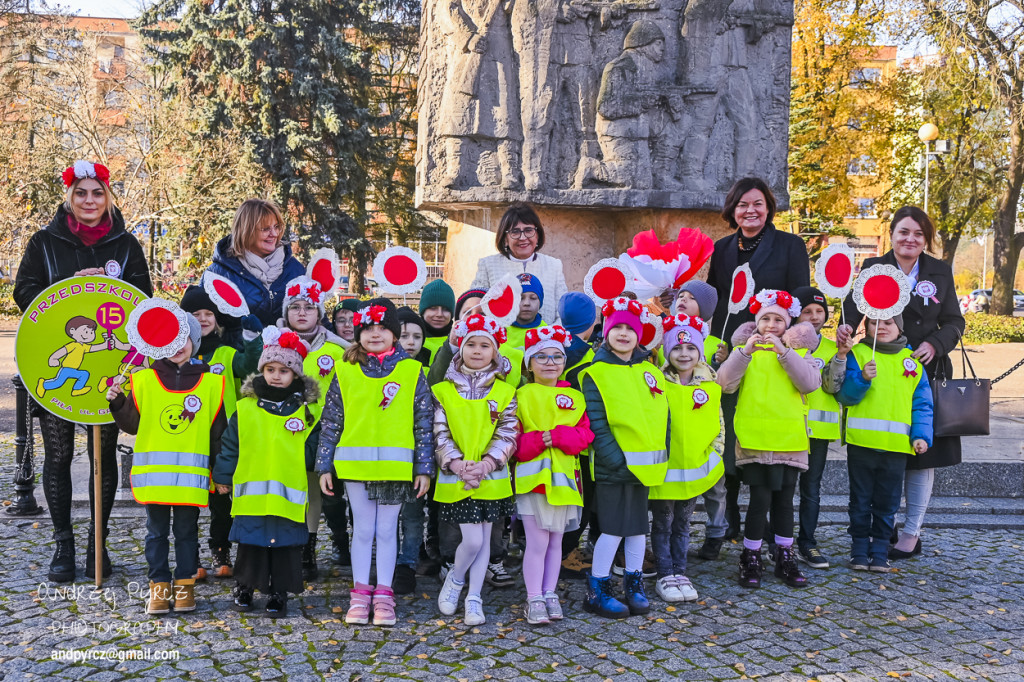 Szkoła do hymnu 2025