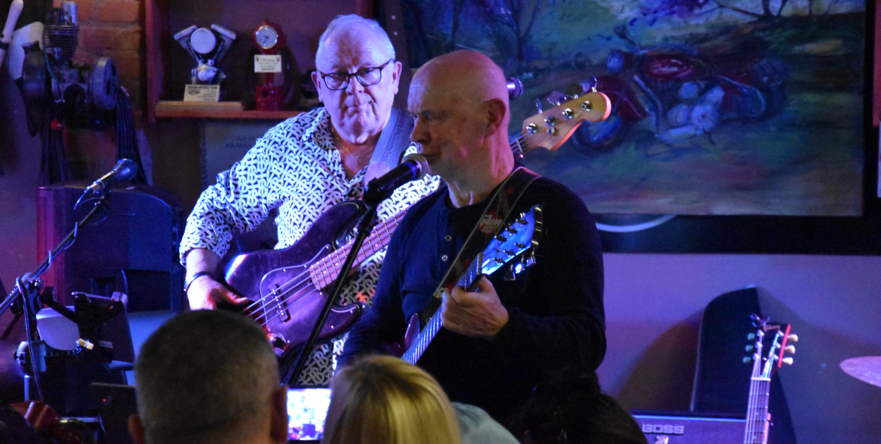 Zaduszkowe Blues Session w Łobżenicy