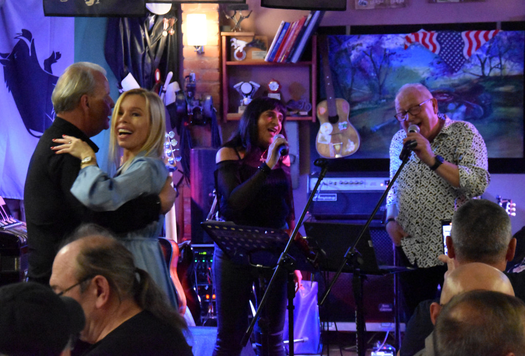 Zaduszkowe Blues Session w Łobżenicy