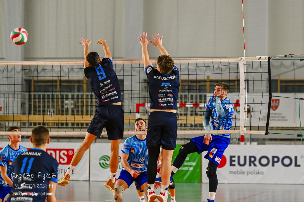 Joker Piła vs SUS Travel Elephant Trzebiatów