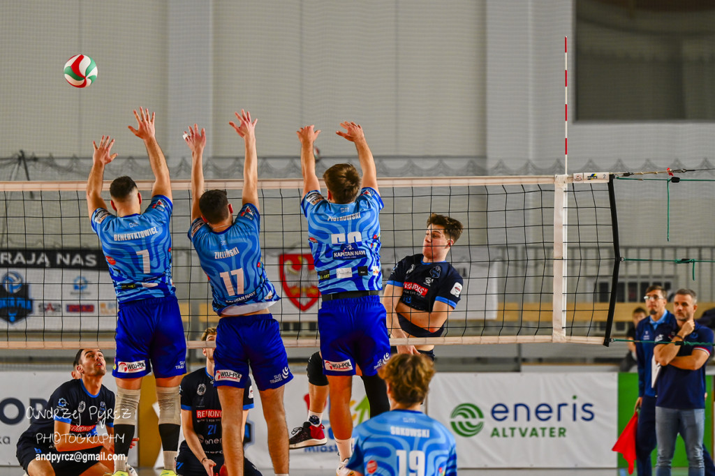 Joker Piła vs SUS Travel Elephant Trzebiatów