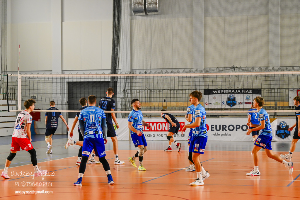 Joker Piła vs SUS Travel Elephant Trzebiatów