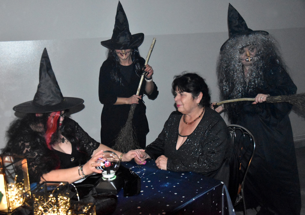 Do Stróżewic przyleciały czarownice