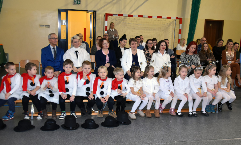 Gwiazdkowa podróż do świąt w SP w Strzelcach