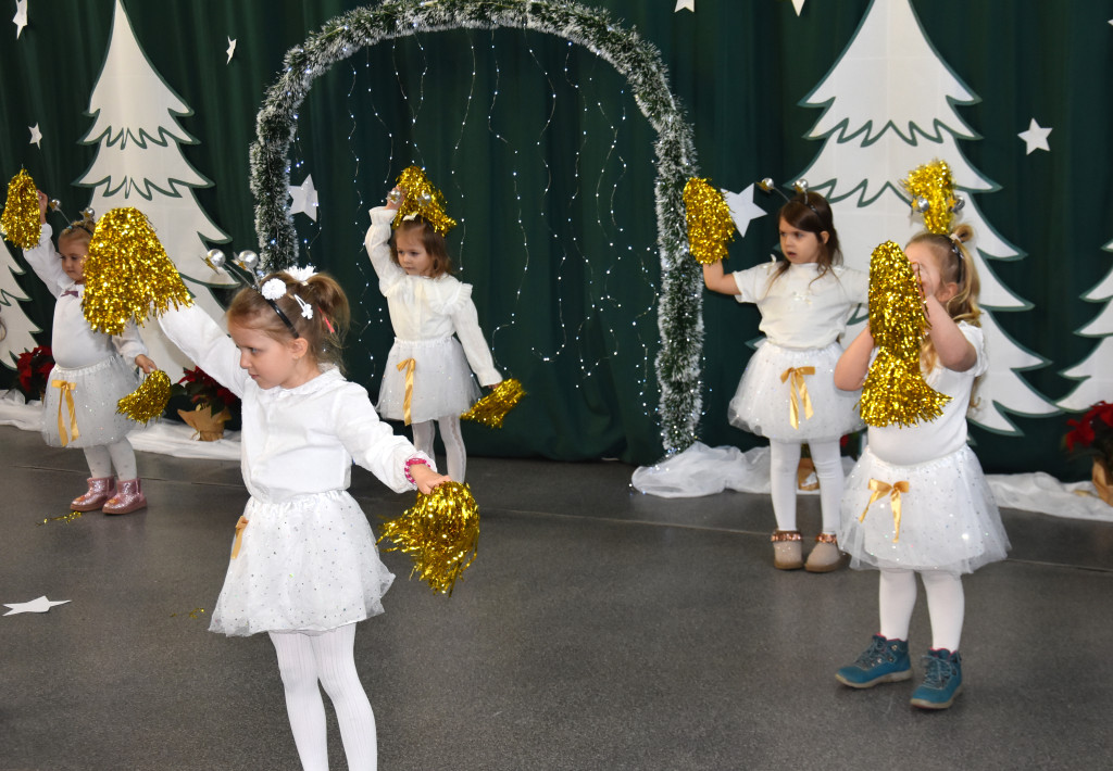 Gwiazdkowa podróż do świąt w SP w Strzelcach