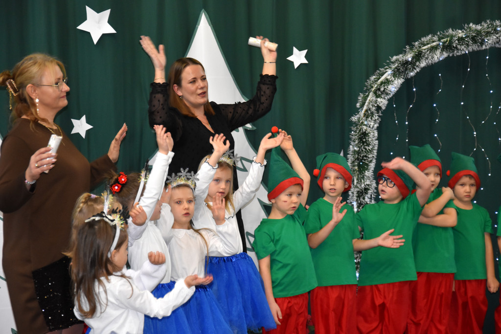 Gwiazdkowa podróż do świąt w SP w Strzelcach